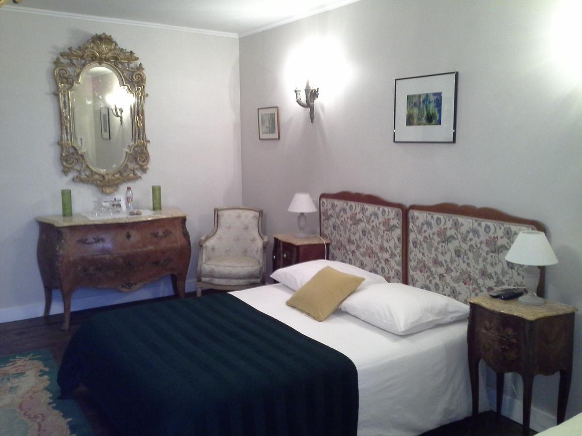 Le Logis De Ruelle Bed & Breakfast Exterior photo
